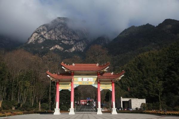 黄山山下如何选择酒店，黄山山下住哪方