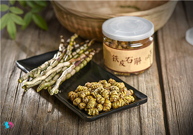 铁皮石斛怎么泡酒？这几类人群最适合吃铁皮石斛