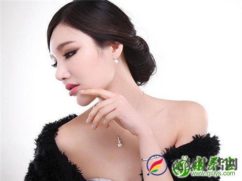 经络丰胸真的有用吗 想丰胸多按这十个穴位