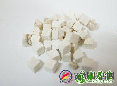 茯苓的功效与作用 茯苓的功效与作用