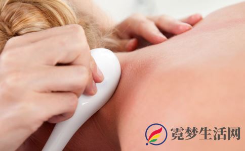 刮痧工具有哪些 怎么刮痧才对 刮痧的正确方法