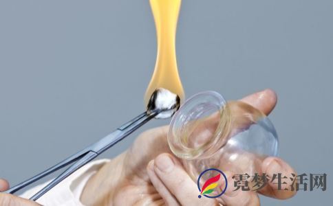 脚底拔罐好吗 脚底拔罐的好处 脚底拔罐注意什么
