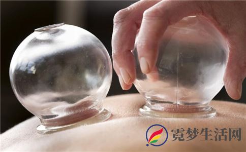 怎么拔火罐 拔罐时如何起罐才正确 拔罐要注意什么