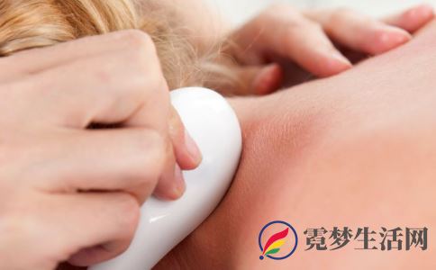 如何刮痧 刮痧要注意什么 怎么刮痧好