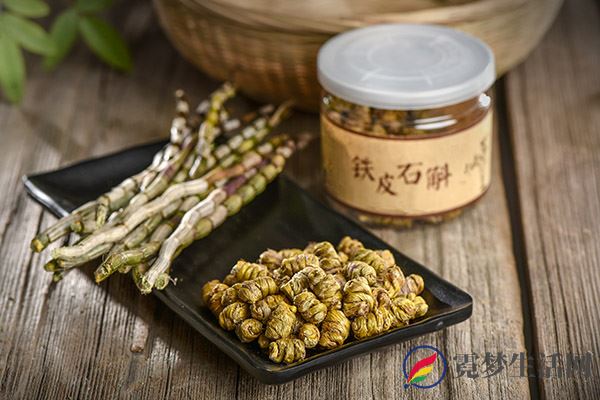 石斛的功效与作用 石斛泡水喝的功效与作用
