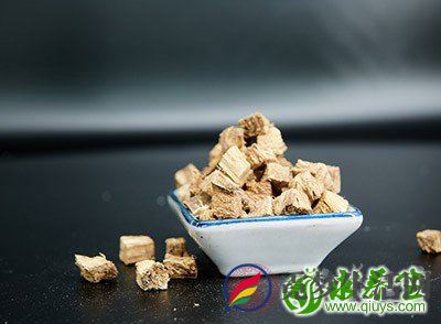 葛根粉因为有着丰胸的效果,所以深受女性同胞的关注 葛根粉因为有着丰胸的效果,所以深受女性同胞的关注