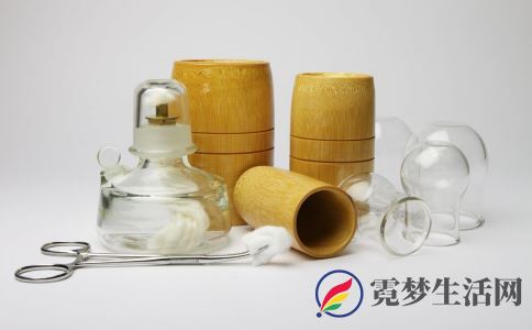 脚底拔罐好吗 脚底拔罐的好处 脚底拔罐注意什么