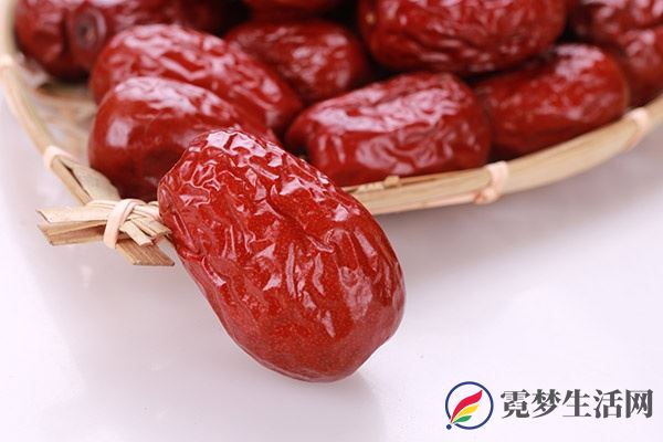 吃红枣3.jpg