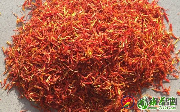 红花的功效有哪些？红花的功效与作用